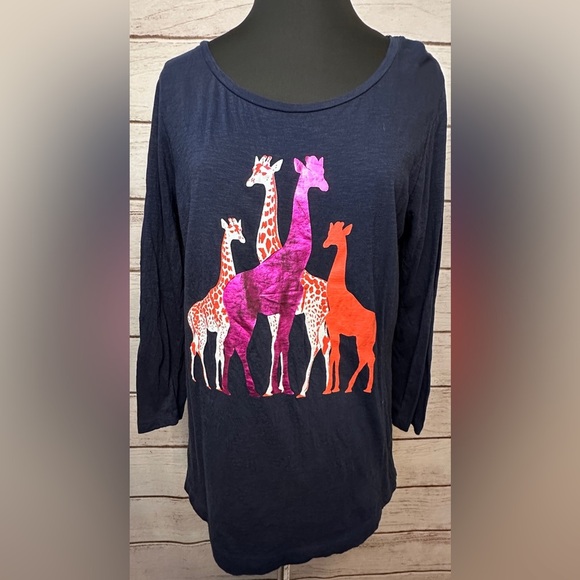 Crown and Ivy  Women's Navy Long Sleeve Top with Giraffes Size large, Casual Tee - Picture 1 of 3